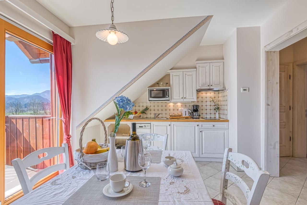 Apartments Apart بليد المظهر الخارجي الصورة